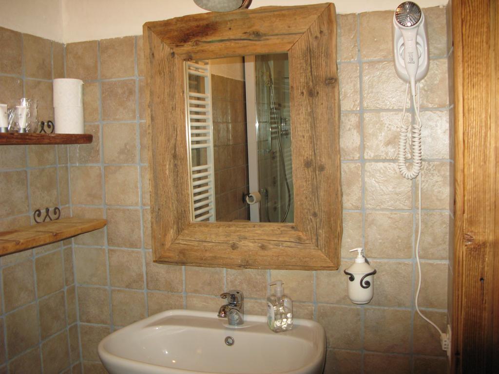 צ'זנה טורינזה Agriturismo Barba Gust מראה חיצוני תמונה